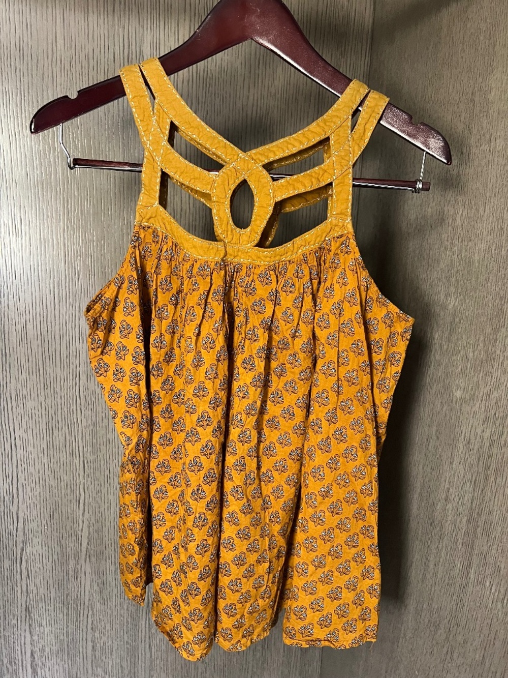 World Market, flowy BOHO sleeveless cutout blouse L/XL